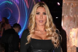 Αγγελική Ηλιάδη για τον θείο της: «Έπειτα από τόσα χρόνια θυμήθηκε ότι είχε μία μητέρα, δεν ήταν ποτέ εκεί»