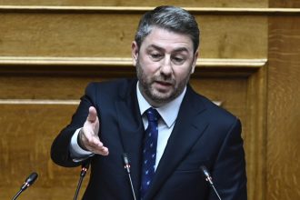 ΠΑΣΟΚ: Κάλεσμα Ανδρουλάκη στα προοδευτικά κόμματα να συνυπογράψουν την πρόταση δυσπιστίας