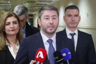 Ανδρουλάκης: Πιστεύουμε ότι είναι στοίχημα να υπάρξει ξανά εμπιστοσύνη των πολιτών προς τους θεσμούς