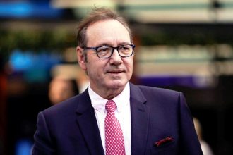 Βρετανία: Νέα μήνυση σε βάρος του αμερικανού ηθοποιού Κέβιν Σπέισι για σεξουαλική επίθεση