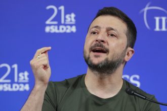 Θετικός ο Ζελένσκι στην πρόταση Τραμπ για τις σπάνιες γαίες της Ουκρανίας - «Ας κάνουμε συμφωνία»