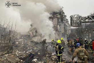 Τουλάχιστον 11 νεκροί μετά από την εκτόξευση πυραύλων και drones εναντίον της Ουκρανίας