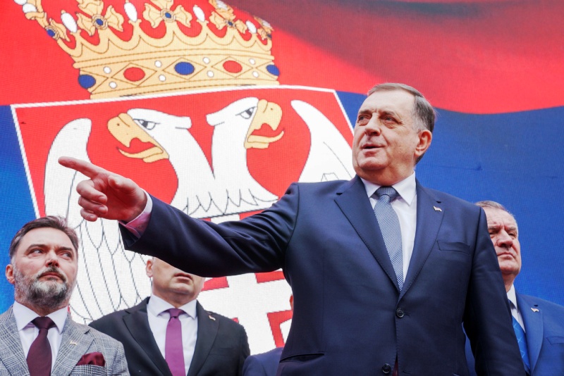 Βοσνία-Ερζεγοβίνη: Δεν θα συμμορφωθεί με την καταδικαστική απόφαση δικαστηρίου στο Σαράγιεβο ο Μίλοραντ Ντόντικ