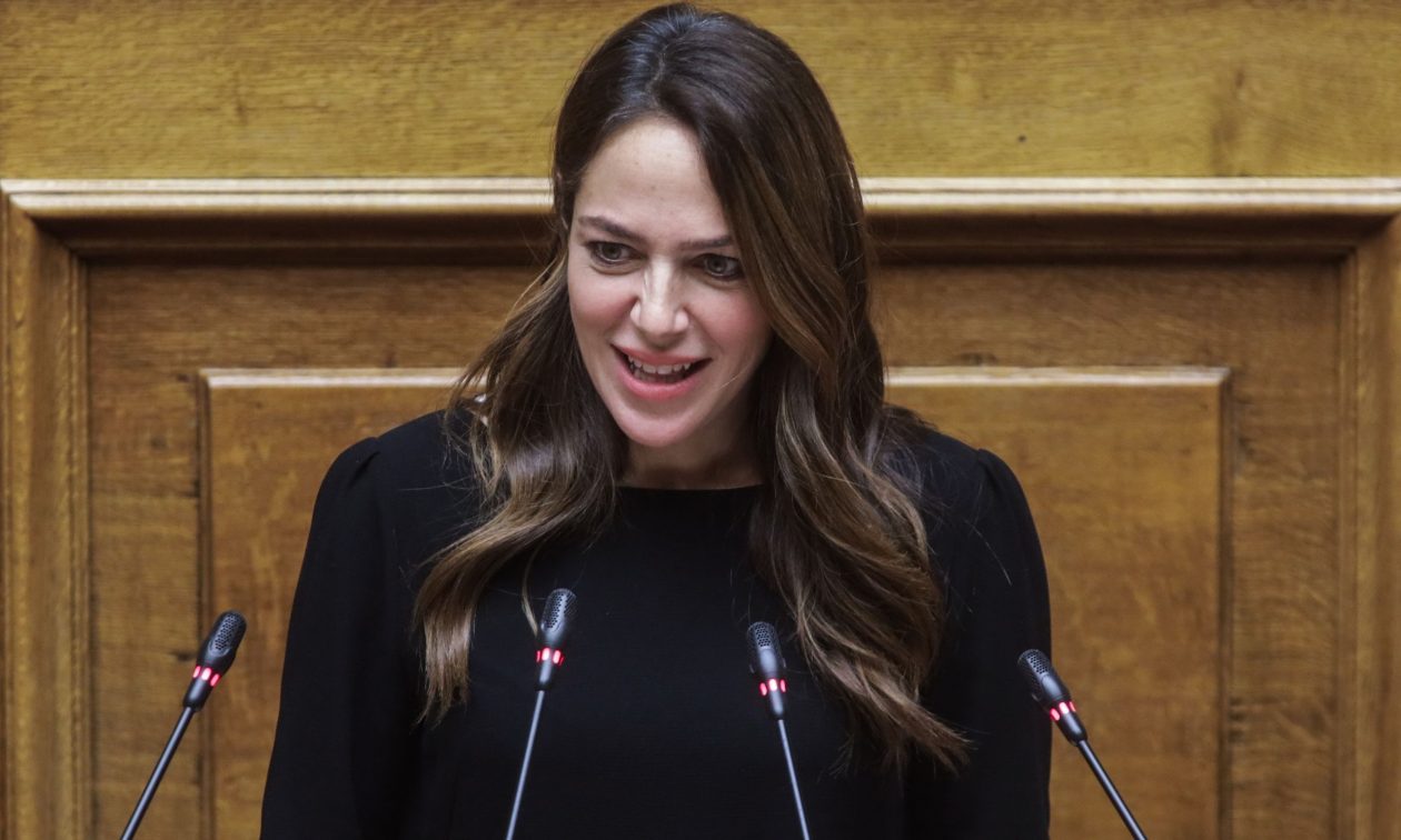 Δόμνα Μιχαηλίδου: Παντρεύτηκε τον αγαπημένο της, Λεωνή Μαντωνάκη λίγο πριν γίνουν γονείς