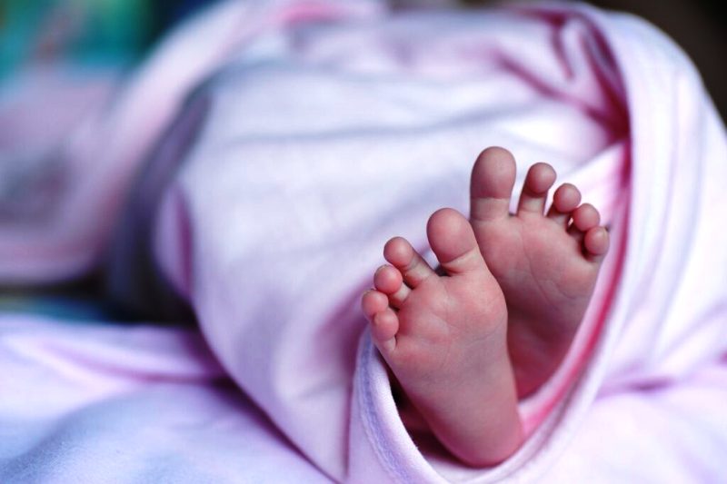 Γερμανία: Ισόβια σε ανδρόγυνο που σκότωσε τη μητέρα και τη γιαγιά ενός μωρού για να το αρπάξουν