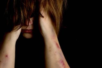 Προθεσμία να απολογηθούν πήραν οι δύο 32χρονοι που κατηγορούνται ότι βίασαν την 22χρονη στη Χαλκίδα