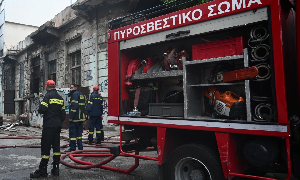 Φωτιά σε υποσταθμό του ΔΕΔΔΗΕ στο κέντρο της Αθήνας