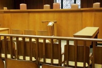 Πάτρα: Ελεύθερος με αυστηρούς περιοριστικούς όρους ο γιατρός που δεν άφηνε τη σύζυγο του να πάει στο νοσοκομείο