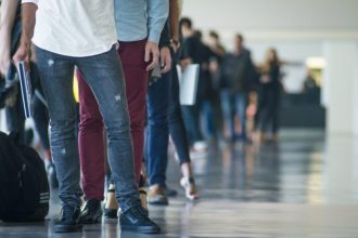 Δεύτερη χειρότερη στην ανεργία των νέων η Ελλάδα