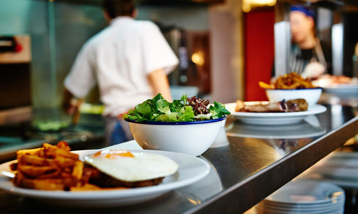 Αγρίνιο: Κατεβάζουν ρολά καφέ και εστίαση στις 28 Φεβρουαρίου