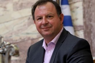 Βασίλης Γιόγιακας: Ζητώ ειλικρινώς συγγνώμη για την ατυχώς διατυπωμένη φράση για τα θύματα στα Τέμπη