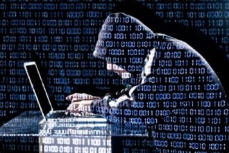 «Love scamming»: «Κώδωνας κινδύνου» για τη χρήση της τεχνητής νοημοσύνης σε ερωτικές απάτες