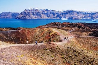 ΕΚΠΑ: Μειώνεται η σεισμικότητα μεταξύ Σαντορίνης και Αμοργού - Πάνω από 8.900 δονήσεις