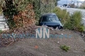Ναυπακτία: Τροχαίο ατύχημα με εγκλωβισμό στον Πλατανίτη - BINTEO
