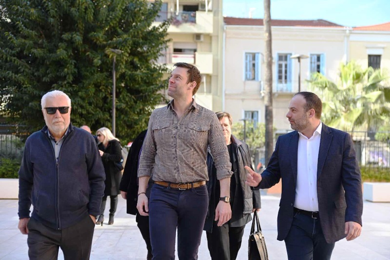 Θέμης Μπάκας: «Οι πολίτες της Αχαΐας υποδέχθηκαν με θέρμη και αγκάλιασαν τον Στέφανο Κασσελάκη»