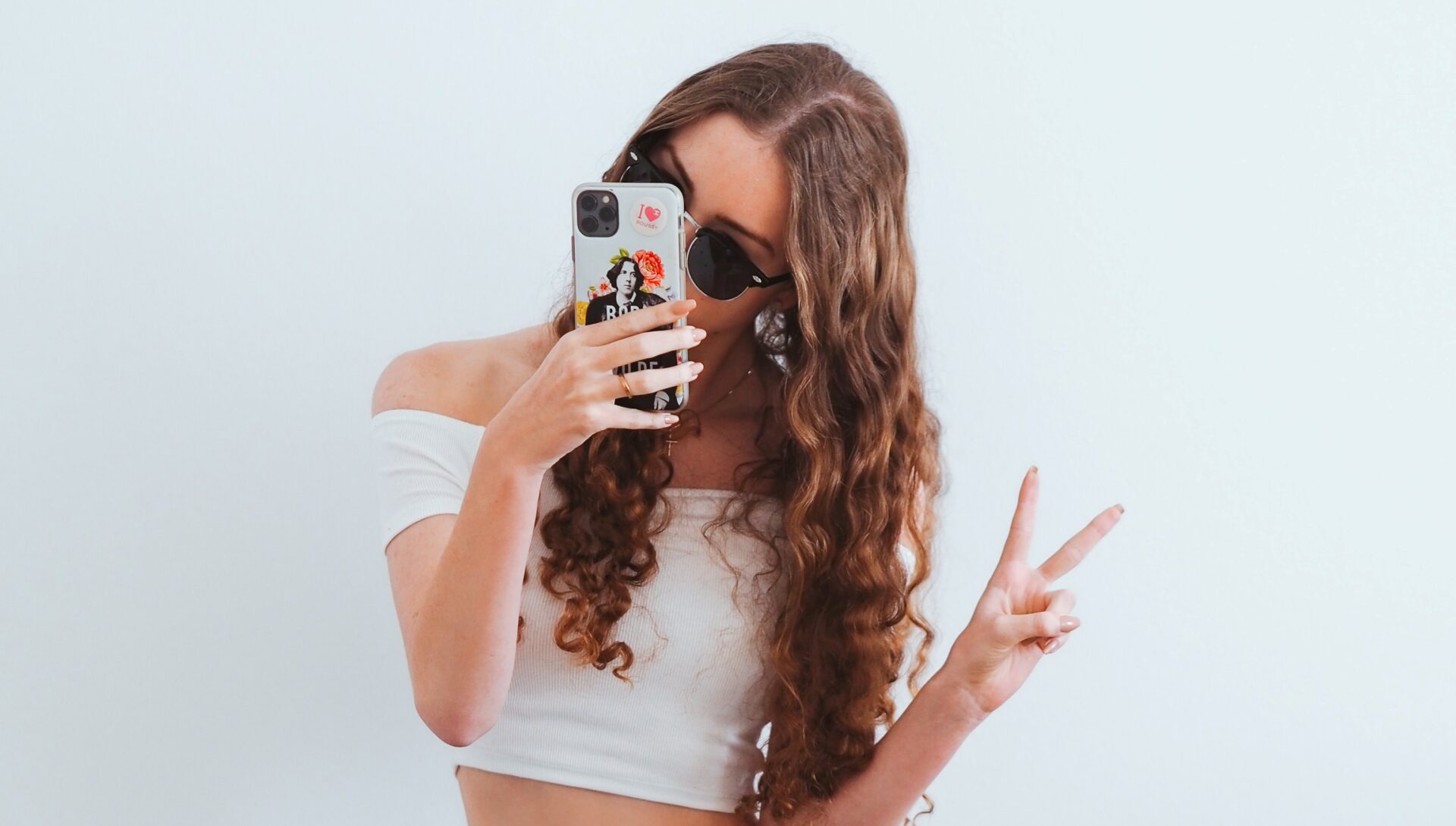 Η φοροδιαφυγή των influencers: Πέντε τηλεπαρουσιάστριες, έξι μοντέλα και μία ηθοποιό ελέγχει η ΑΑΔΕ