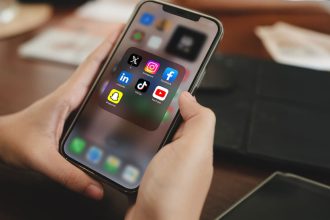 ΑΑΔΕ: Στο στόχαστρο 20 γνωστοί influencers που «χρεώνουν» ως και €10.000 μια ανάρτηση