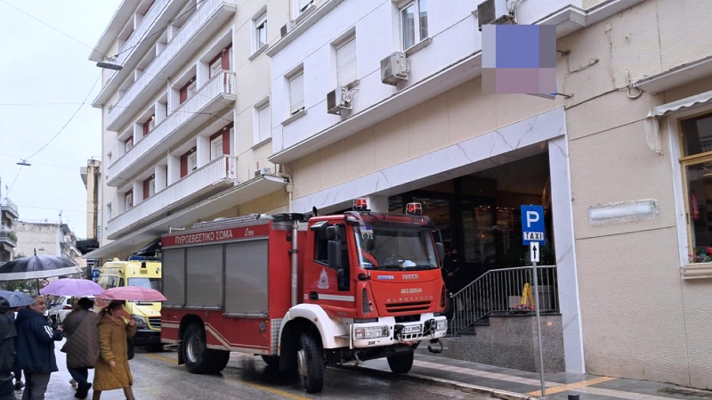 «Δεν υπήρξε βία, μόνο απειλή από τον πατέρα μου» λέει η κόρη της 45χρονης που πήδηξε από φωταγωγό ξενοδοχείου στα Γιάννενα