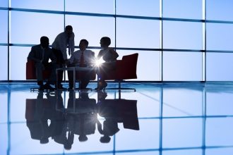 Τράπεζες: Αισιόδοξοι 7 στους 10 CEO για τις προοπτικές του κλάδου – Τι τους ανησυχεί