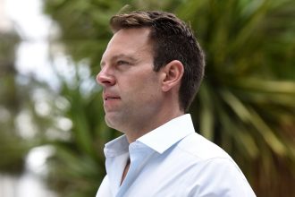 Στο αγροτικό μπλόκο στο Αίγιο ο Στέφανος Κασσελάκης