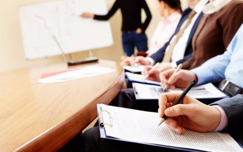 Στήριξη Νέων Ανέργων από το ΙΝΕ ΓΣΕΕ: Κατάρτιση και Εκπαιδευτικό Επίδομα έως 3.500 ευρώ