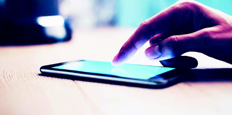 Πάτρα: Άρπαξε κινητό 1.000 ευρώ και τον "βούτηξαν"