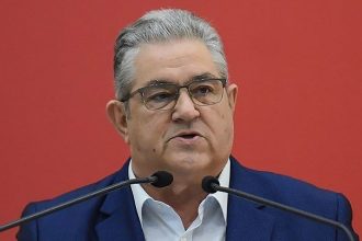 Κουτσούμπας: Στους δρόμους του αγώνα βρίσκεται η ελπίδα για να μην συγκαλυφθεί το έγκλημα αλλά και για να μην ζήσουμε «νέα Τέμπη»