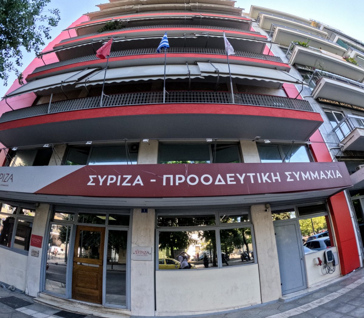 Τον Μητσοτάκη θέλει ο ΣΥΡΙΖΑ υπ’ αριθμόν ένα μάρτυρα στην προανακριτική για τα Τέμπη