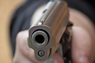 Διπλο φονικό στους Γόννους Λάρισας - Ταμπουρώθηκε στο σπίτι του οπλισμένος ο δράστης