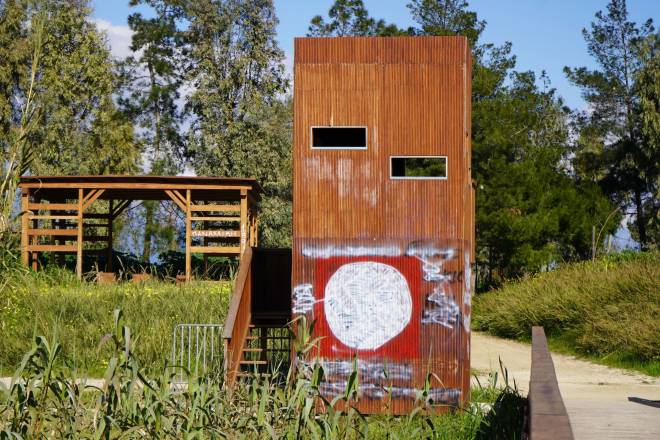 Πάτρα: Έσβησαν τα ναζιστικά συνθήματα στο έλος της Αγυιάς