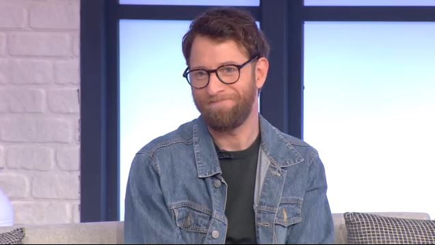 Νικόλας Παπαδομιχελάκης: «Είναι ένα μεγάλο οικογενειακό σπίτι» - Τι λέει για τον ρόλο του στη σειρά «Έχω Παιδιά»