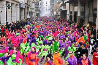Ποιοι θα παρουσιάσουν την Μεγάλη Παρέλαση από την ΕΡΤ2