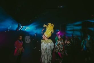 Κέφι και χορός στο πάρτι των εθελοντών του Πατρινού Καρναβαλιού (ΦΩΤΟ)