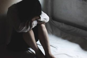 Εφιάλτης για 22χρονη: Κατήγγειλε ότι της έδωσαν κοκαΐνη και την βίασαν – 4 συλλήψεις