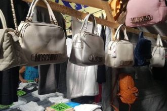 Έφοδος της οικονομικής αστυνομίας για προϊόντα "μαϊμού", στην Κ. Αχαΐα