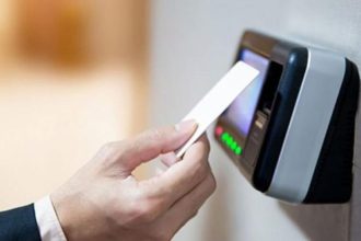 Σε πλήρη εφαρμογή από την 1η Μαρτίου η Ψηφιακή Κάρτα Εργασίας σε τουρισμό και εστίαση