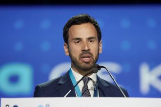 Νίκος Ρωμανός: Ο κ. Ανδρουλάκης οφείλει να ανασκευάσει άμεσα – Απαράδεκτη η δήλωση ότι δεν εμπιστεύεται τη Δικαιοσύνη