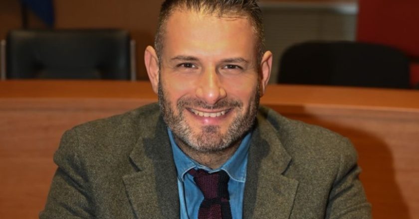 Το ζήτημα της φτώχειας φέρνει στο Περιφερειακό Συμβούλιο ο Γεράσιμος Φεσσιάν