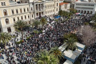 Σύρος: Μεγαλειώδης συγκέντρωση για την επέτειο των Τεμπών - ΦΩΤΟ