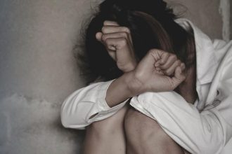 Θεσσαλονίκη: 40χρονη κατήγγειλε 52χρονο φίλο της για βιασμό μέσα στο σπίτι της