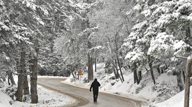 Σήμερα η πιο κρύα μέρα της κακοκαιρίας Coral - Έρχονται βροχές από Δευτέρα