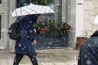 Καιρός: Εξασθενούν οι βροχές, έρχεται "ψυχρή εισβολή" - Οι περιοχές που θα επηρεαστούν