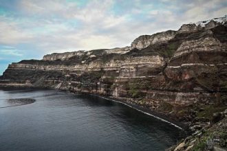 Σαντορίνη: Πάνω από 17.500 σεισμοί από τις 26 Ιανουαρίου - Πτώση του αριθμού και του μεγέθους των δονήσεων