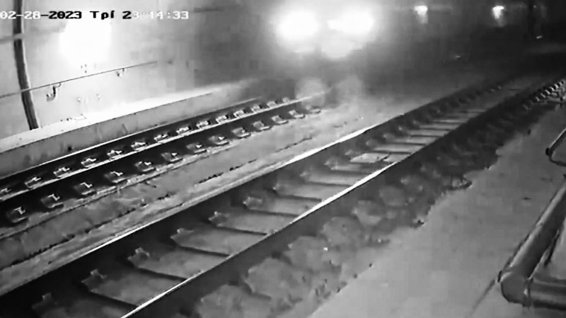 Καπερνάρος για Τέμπη: Σε νέα βίντεο που καταθέσαμε, εγώ είδα ότι η εμπορική αμαξοστοιχία κουβαλάει μόνο λαμαρίνες