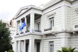 Πέθανε ο πρέσβης επί τιμή Ιωάννης Γεννηματάς