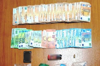 Αιτωλοακαρνανία: Επ' αυτοφώρω συλλήψεις για αγοραπωλησία ναρκωτικών - Ο ένας πιάστηκε μετά από καταδίωξη, κοντά σε λίμνη (ΦΩΤΟ)