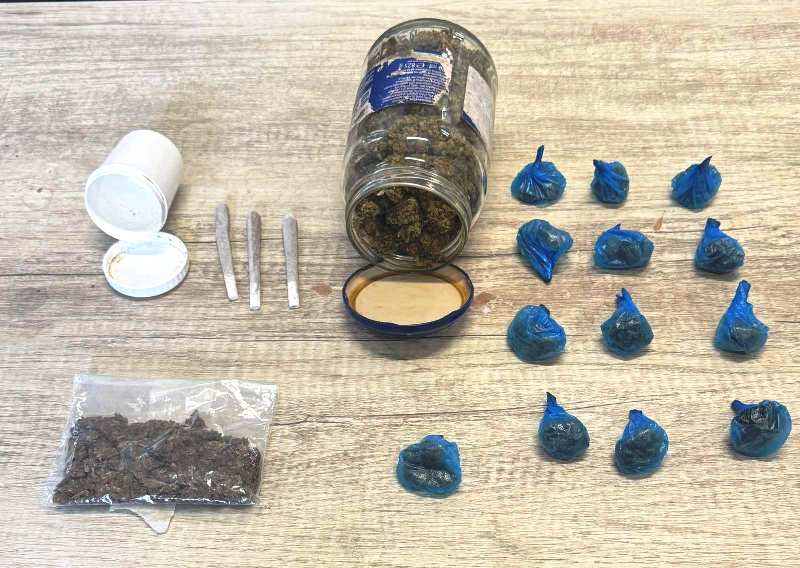 Πάτρα: Θα "έσπρωχνε" ναρκωτικά στο καρναβάλι - Πώς τον "τσίμπησαν" οι αστυνομικοί (ΦΩΤΟ)