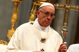 Πάπας Φραγκίσκος: Μικρή βελτίωση της υγείας του – «Ανταποκρίνεται θετικά στις θεραπείες», λέει το Βατικανό