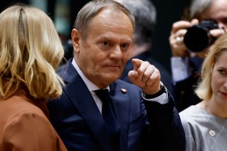 Η πολωνική κυβέρνηση σχεδιάζει υποχρεωτική στρατιωτική εκπαίδευση για όλους τους ενήλικες άνδρες