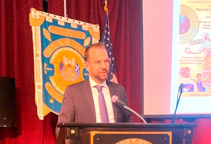 Ο Ν. Φαρμάκης για τον Κωστή Παλαμά και τη «Γη της Φλόγας» στην εκδήλωση του Συλλόγου Πατρινών Νέας Υόρκης